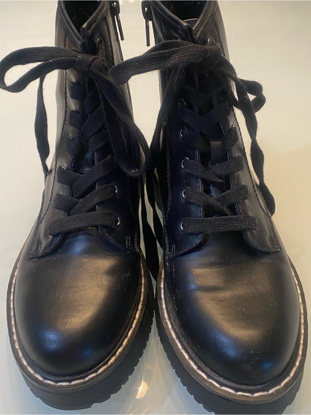 EUC Madden Girl Kourtney Black Lace Up Combat Platform Boots Size 7